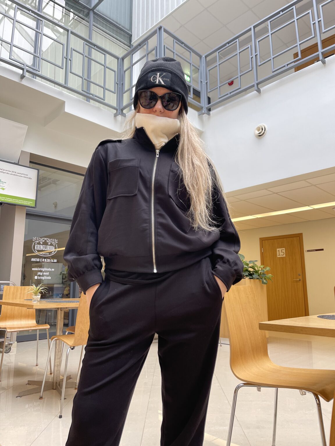 Мерили об операции на верхних веках и коррекции линии подбородка: «Повышение самооценки + уверенность в себе шли рука об руку!» 1 Мерили об операции на верхних веках и коррекции линии подбородка: «Повышение самооценки + уверенность в себе шли рука об руку!» 1